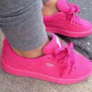 Teen girl shoes